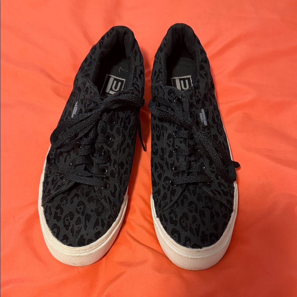 Underground Black Leopard Sneakers